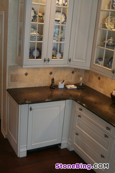 Classic Brown Kitchen Countertop