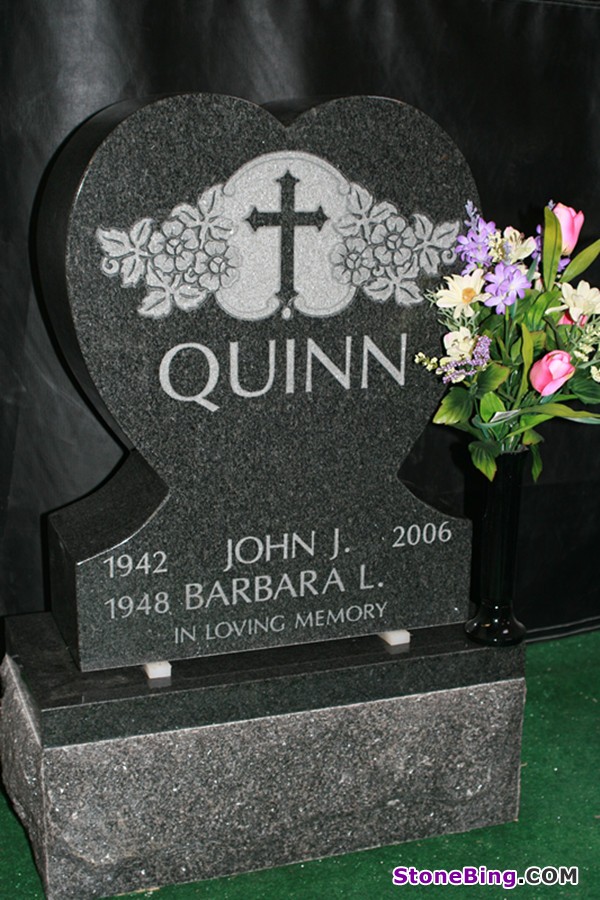 Black Granite Heart-shaped Memorial