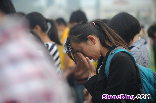 Public mourning held for quake victims