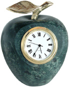 Dk. Green Apple Clock