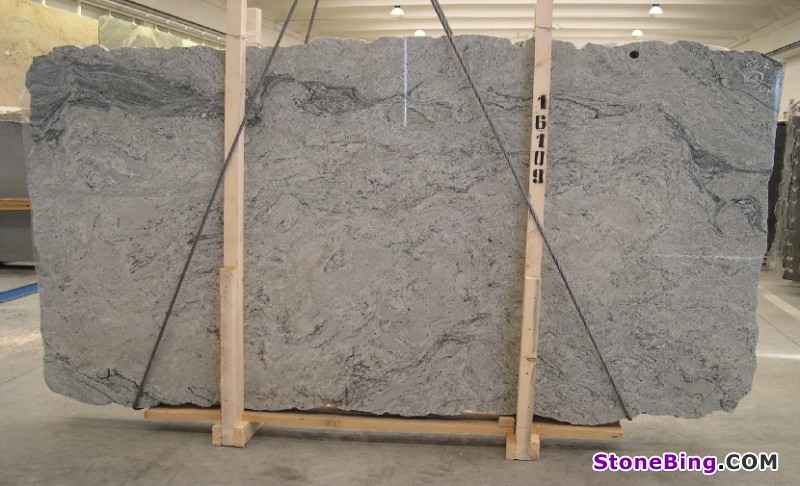 Bianco Piracema Granite Slab