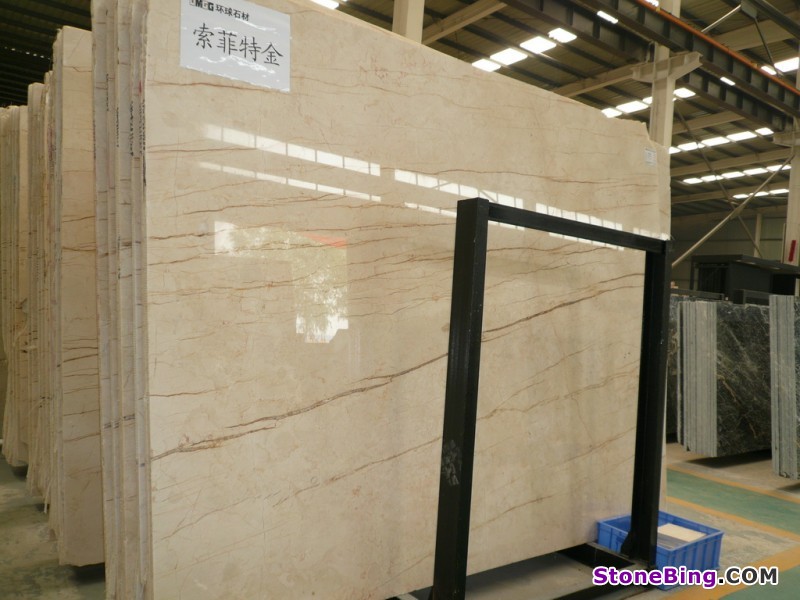 Luna Pearl Marble Slab