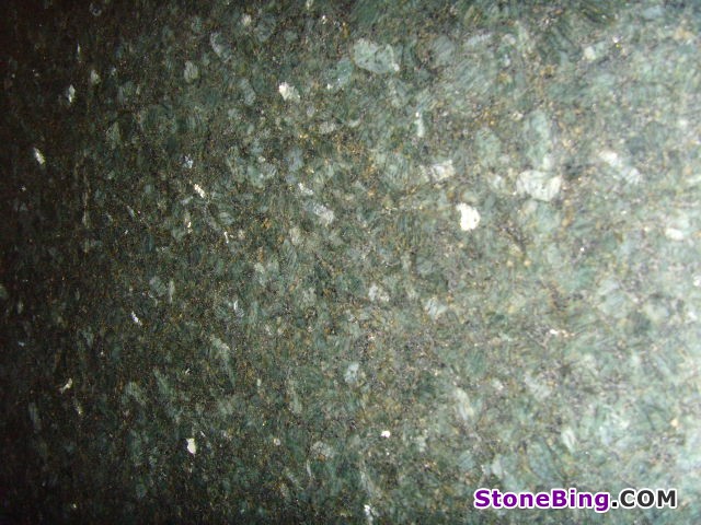 Verde Peacock Granite Slab