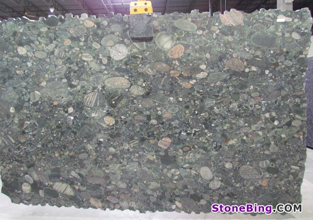 Green Maranice Granite Slab