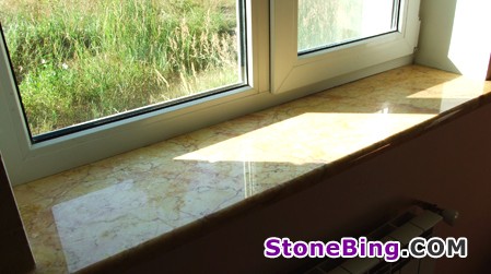 Crema Valencia Marble Slab