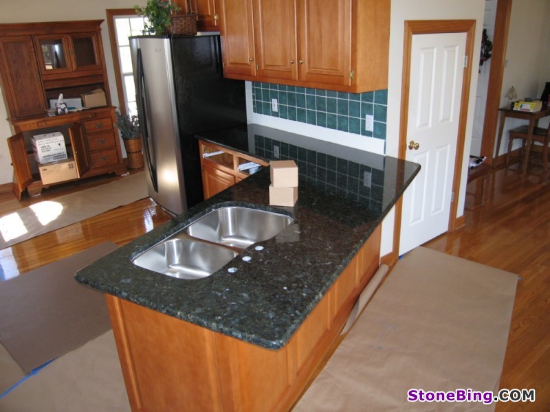 Verde Peacock Granite Countertop