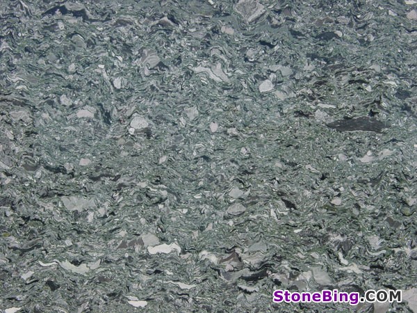 Verde Waves Granite Tile