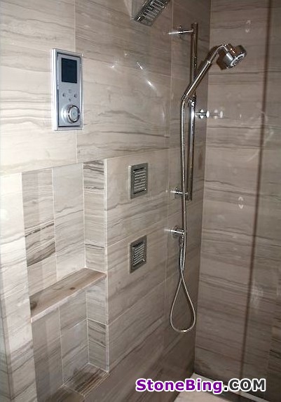Veins in stone for the bathroom
