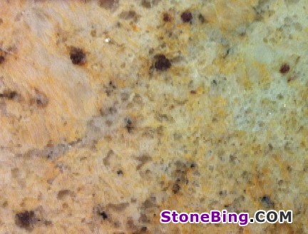 Labareda Golden Granite Tile