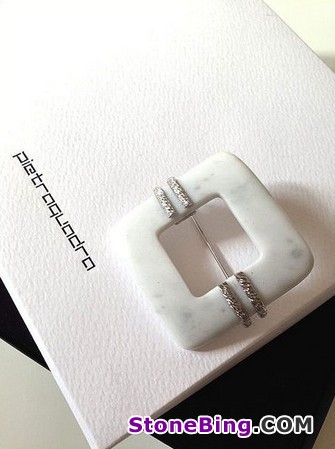 Natural stone jewelry: "Minimalistic but feminine"