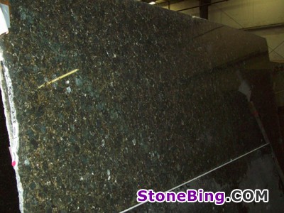 Verde Butterfly Granite Slab