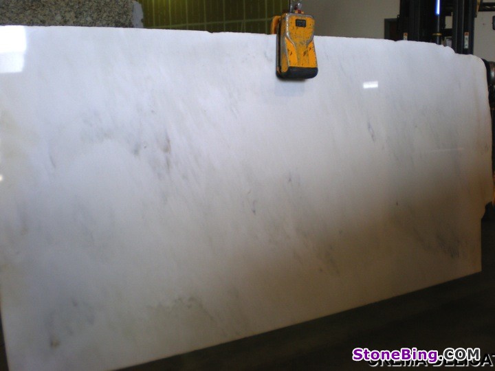 Crema Delicata Marble Slab