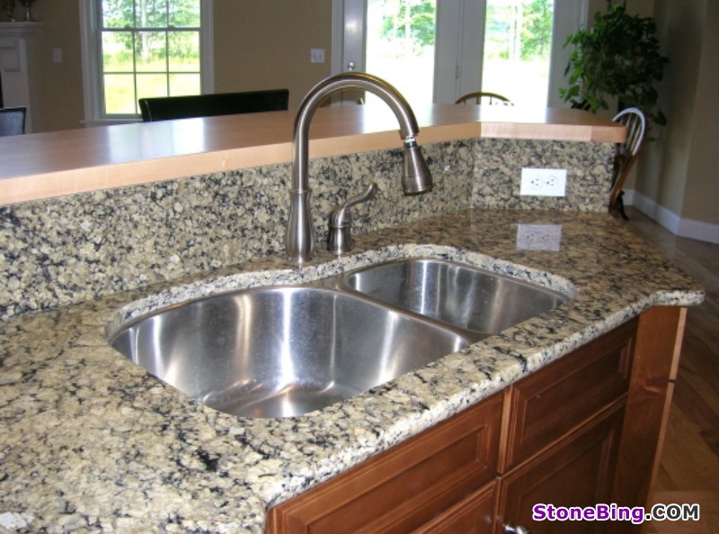 Juparana Giavota Granite Countertop