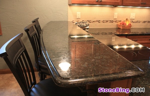 Verde Peacock Granite Countertop