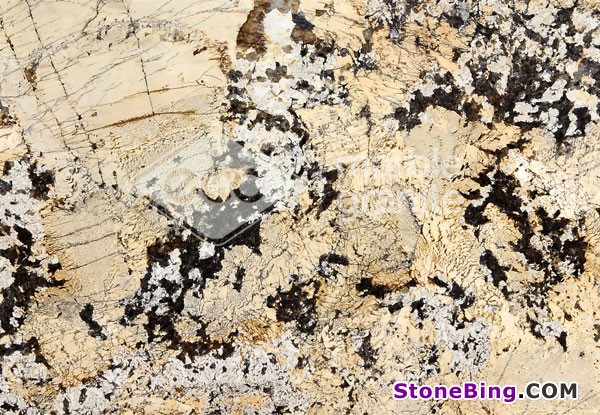 Delicatus Gold Granite Tile