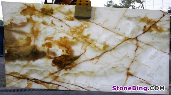 Iced Caramel Onyx Slab