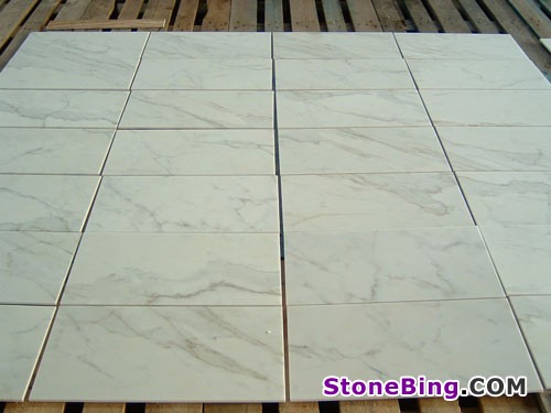 Calacatta Cremo Marble Tile